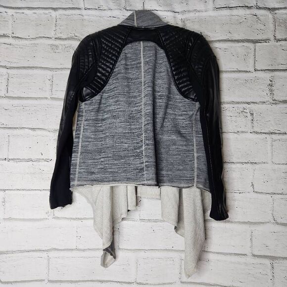 BlankNYC Waterfall Faux Leather Knit Drape Jacket Black Gray Size Small - Picture 8 of 15